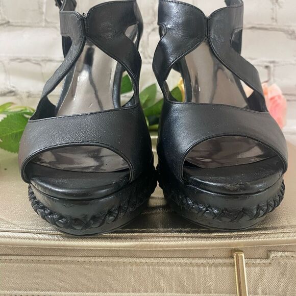 Carlos Santana Women's Black High Heel Platform Sandals - Picture 10 of 12